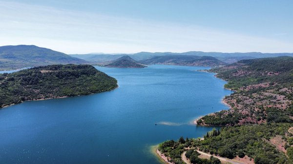 Découvrez des plages de rêve lors de votre séjour en camping à Calvi, en Corse
