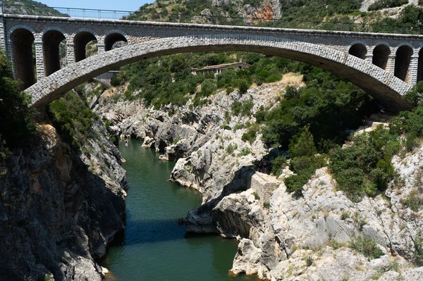 Explorer la beauté du Gard en France